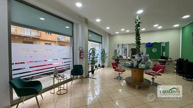 Villabianca/Arimondi locale comm. 3 vetrine mq 110