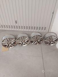 Cerchi in lega da 16 per Opel