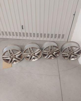 Cerchi in lega da 16 per Opel