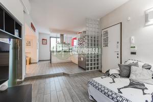 VILLA A SCHIERA DI TESTA CON GIARDINO DI 400MQ