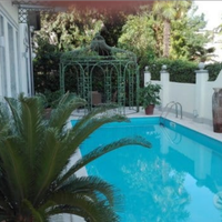 CENTRO con PISCINA PRIVATA a 5" a piedi dal mare