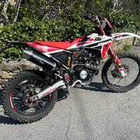 Fantic 125 XEF competition