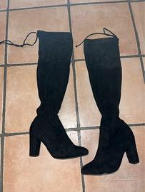 Stivali con tacco in comoscio