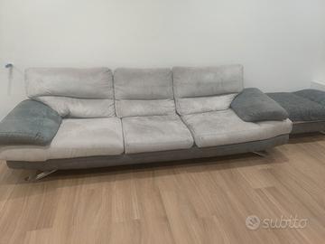 Divano poltronesofà  4 posti con pouf
