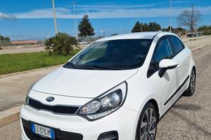 Kia Rio 1.4 CRDi 5p. Cool - 2015