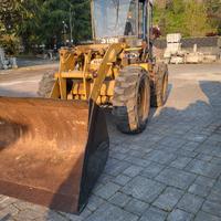 pala gommata e attrezzi edili