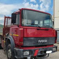 autocarro Iveco 190-26