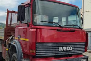 autocarro Iveco 190-26