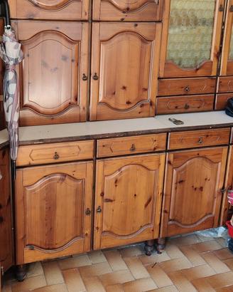 cucina anni 70 senza elettrodomestici 