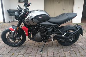 Triumph Trident 660