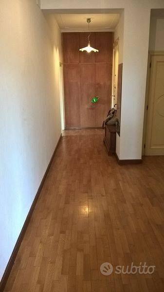 Appartamento di 146 m² con 4 locali e box auto a S - Altro