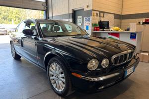 Jaguar XJ 4.2 V8 cat Executive