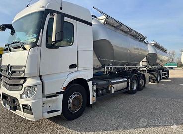 Mercedes trasporto farine