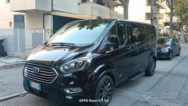 Ford torneo custom 8 posti black Total full option