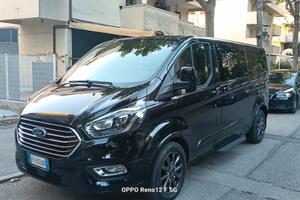 Ford torneo custom 8 posti black Total full option
