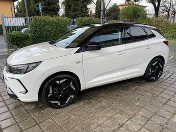 Opel Grandland 1.6 03/2023