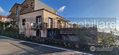 Casa singola con terreno a Puntalazzo-Mascali