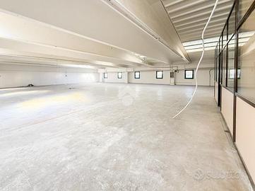 CAPANNONE A BOTTICINO