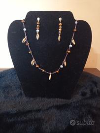 Collana e orecchini 
