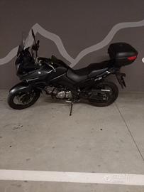 Suzuki  V strong  650