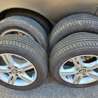 Cerchi in lega più gomme estive  pari al nuovo 
