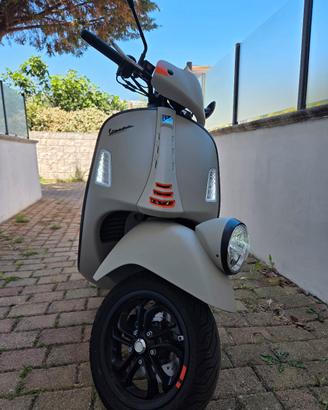 vespa Gtv 300