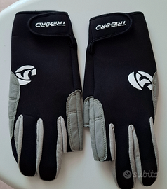 Guanti da vela e muta corta