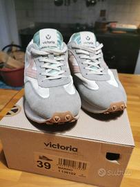 SNEAKERS VICTORIA W.  N. 39