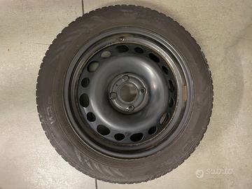 Cerchi con gomme invernali