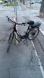 bicicletta elettrica Momo Design Venezia  ☑️