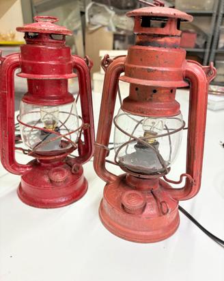 Coppia Lanterne a Tempesta Vintage Rosse