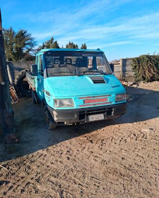 Iveco 35E10 – Gomme nuove – Cassone rifatto