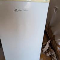 congelatore verticale a cassetti