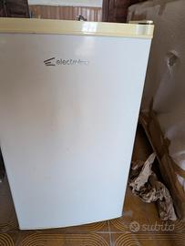 congelatore verticale a cassetti