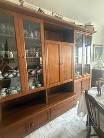 Tavolo + sedie + mobile credenza
