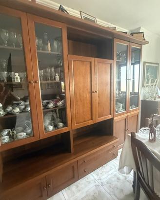 Tavolo + sedie + mobile credenza