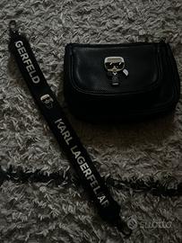 Borsa Karl Lagerfeld nera con tracolla logata