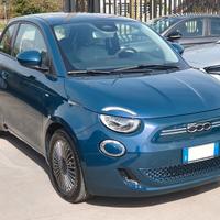 FIAT NUOVA 500e 118CV ICON 42 kWh NAV 10 KM 9MILA
