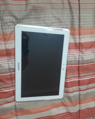  numero 6 cellulari,1 ipad e 1 tablet 