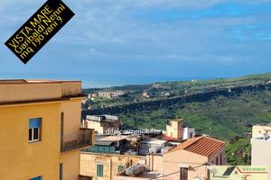 Vista Mare Centro mq 190 vani 9 ascensore MUTUO