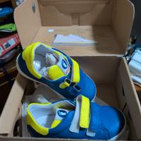 scarpe bimbo walkey nuove