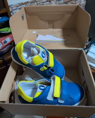 scarpe bimbo walkey nuove