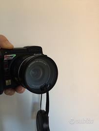 Kyocera Finecam M410R con filtri e borsa