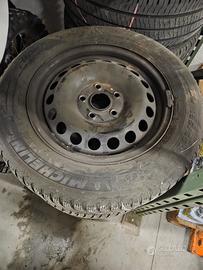 Gomme auto