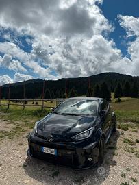 GR YARIS