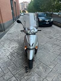 Honda scooter lead