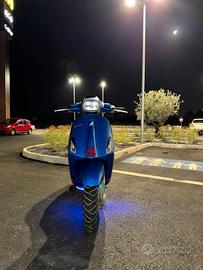 Vespa 50 sprint sport blu 2021