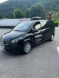 Mercedes Vito 3 Posti con Frigorifero