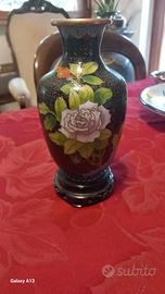 Vasetto Cloisonné fondo nero e fiori chiari