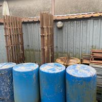 Strutture mobili dí piccole dimensioni.